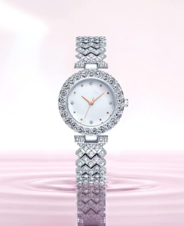 Women Fashion Elegant Wristwatch Quartz Watch For Girl Ladies.